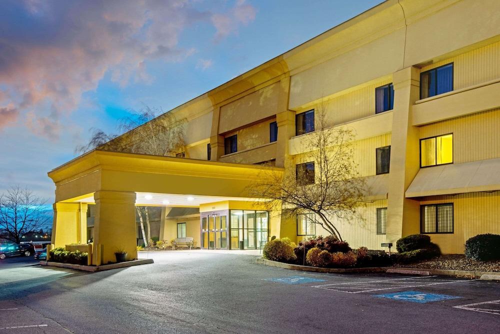 La Quinta By Wyndham Harrisburg Airport Hershey Zewnętrze zdjęcie
